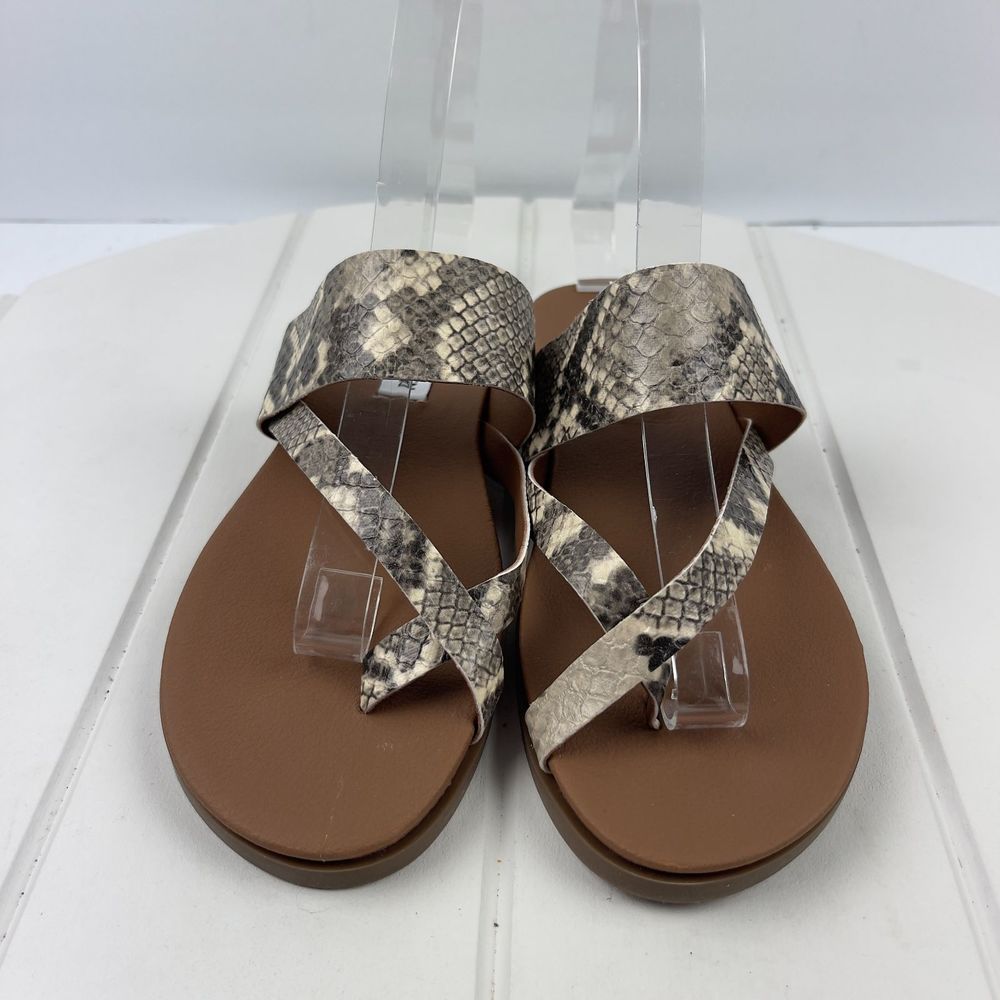 🫶STEVE MADDEN Athens Strappy Flat Sandal Natural Snake Faux Leather Size 7.5M - Picture 3 of 6